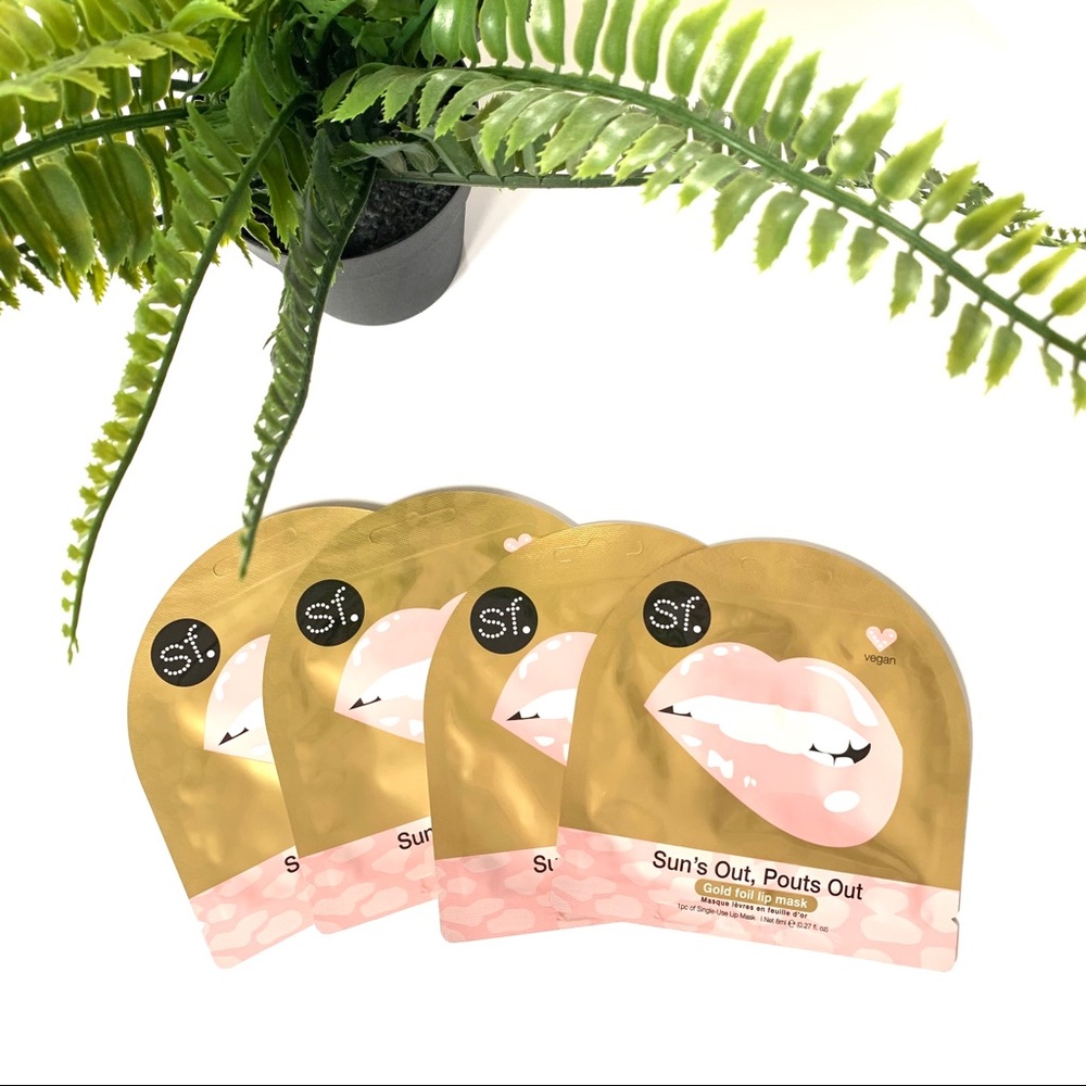 NWT SF Glow Sun’s Out Pouts Out Lip Mask  (4 PC)